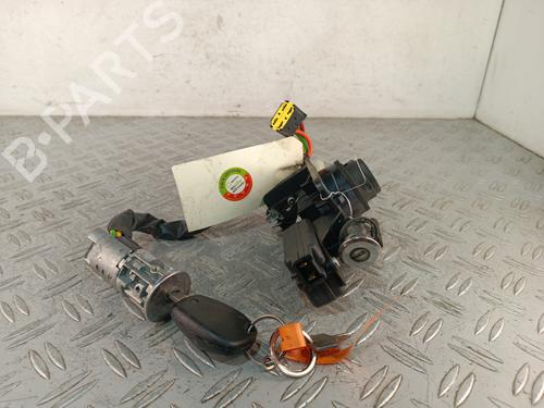 ignition-barrel-dacia-duster-hs_-2010-2011-2012-2013-2014-2015-2016-2017-2018-34317965 main image