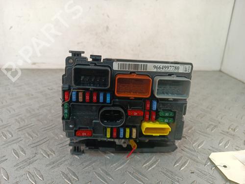 Used Fuse box Fuse box BMW 5 (E39) 525 d (163 hp) 34318026 34318026
