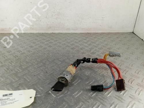 Used Ignition barrel Ignition barrel PEUGEOT 306 Hatchback (7A, 7C, N3, N5) 1.4 (75 hp) 40049452 40049452