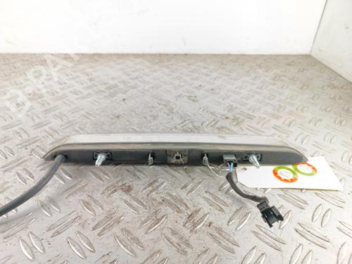 third-brake-light-peugeot-2008-i-cu_-2013-34313799 main image