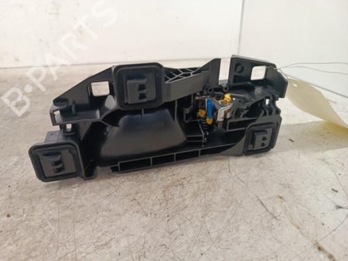 Højre fortil invendig håndtag Højre fortil invendig håndtag PEUGEOT 208 II (UB_, UP_, UW_, UJ_) 1.2 PureTech 100 (101 hp) 34308443 34308443