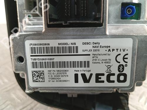 Used Display monitor Display monitor IVECO DAILY VI Van 35S18, 35C18, 40C18, 50C18, 60C18, 65C18, 70C18 (180 hp) 40032495 40032495