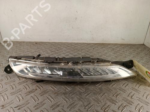 right-daytime-light-citroen-c4-grand-picasso-ii-da_-de_-2013-34315693 main image