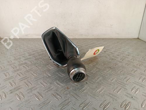 Used Shift knob Shift knob RENAULT CLIO V (B7_) 1.0 TCe 100 (B7MT) (101 hp) 34319103 34319103