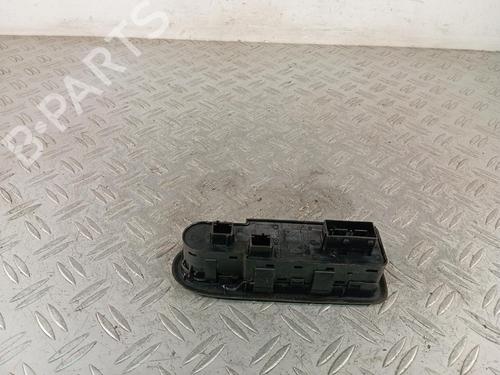 Used Left front window switch Left front window switch PEUGEOT 308 SW I (4E_, 4H_) 1.6 HDi (109 hp) 39582901 39582901