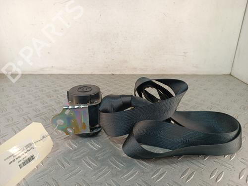 rear-right-seatbelt-nissan-pulsar-hatchback-c13-2014-34632414 main image