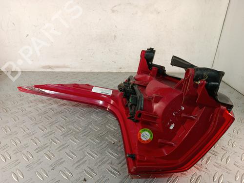 Farolim direito Farolim direito PEUGEOT 5008 (0U_, 0E_) 1.6 HDi (110 hp) 34318667 34318667