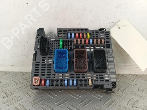 fuse-box-citroen-c4-picasso-ii-2013-38010195 main image