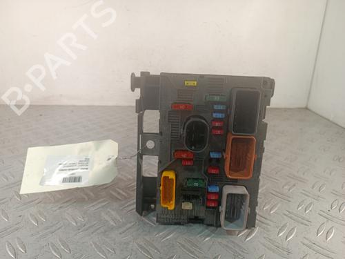 fuse-box-peugeot-307-break-3e-2002-2003-2004-2005-2006-2007-2008-2009-36397471 main image