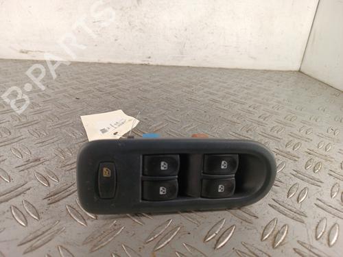 Used Right front window switch Right front window switch RENAULT CLIO III (BR0/1, CR0/1) 1.2 16V (BR0P, CR0P) (101 hp) 34317048 34317048