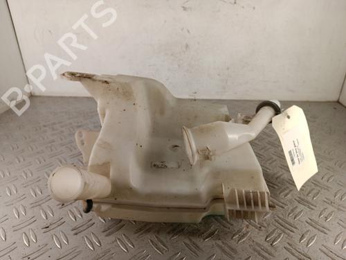 Used Windscreen washer tank Windscreen washer tank FORD FOCUS III [2010-2020] 34316590 34316590