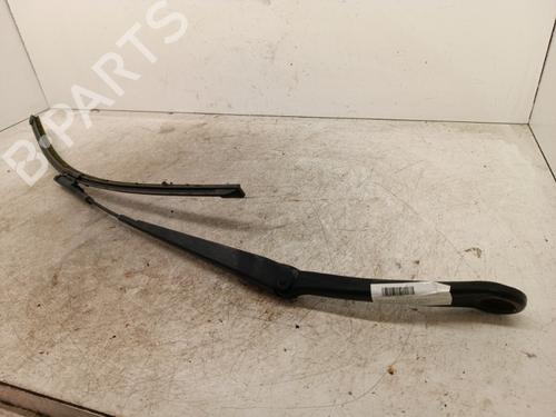 front-windshield-wiper-arm-mercedes-benz-a-class-w176-2012-2013-2014-2015-2016-2017-2018-34308624 main image