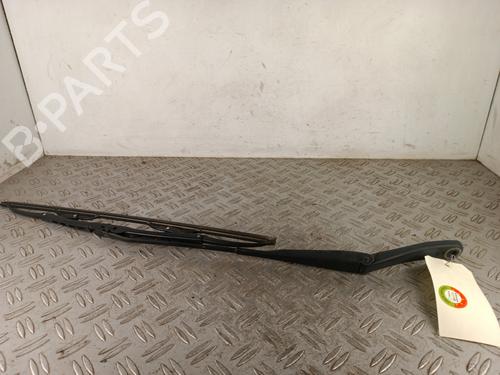 front-windshield-wiper-arm-dacia-duster-hs_-2010-2011-2012-2013-2014-2015-2016-2017-2018-34315598 main image