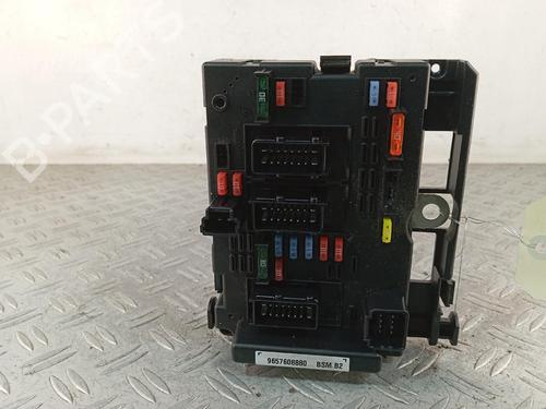Used Fuse box Fuse box PEUGEOT 206+ (2L_, 2M_) 1.4 HDi eco 70 (68 hp) 40248129 40248129