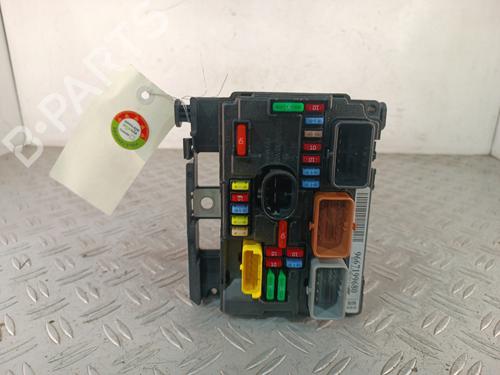 Used Fuse box Fuse box 36590232 36590232