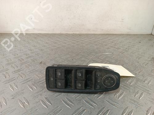 Left front window switch RENAULT CLIO V (B7_) 1.0 TCe 90 (B7MT) | BP37738605I27 - Image 2
