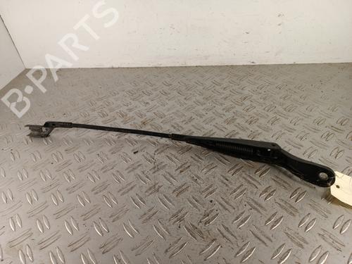 Vindspejlsviskerarm Vindspejlsviskerarm PEUGEOT 2008 I (CU_) 1.2 VTi (82 hp) 34311407 34311407