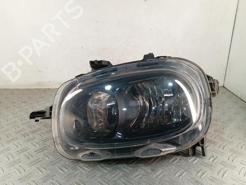 Venstre forlygte Venstre forlygte CITROËN C3 III (SX) 1.2 VTi 82 (82 hp) 39759681 39759681