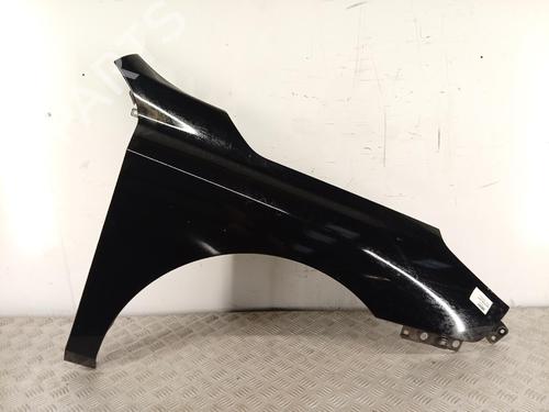 Used Right front fenders Right front fenders RENAULT LATITUDE (L70_) 2.0 dCi 150 (L70H) (150 hp) 40049419 40049419