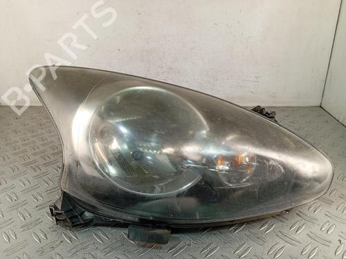 Used Right headlight Right headlight TOYOTA AYGO (_B1_) 1.0 (KGB10_, KGB10R) (68 hp) 40224238 40224238