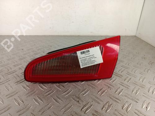 Farolim direito da mala Farolim direito da mala ALFA ROMEO 147 (937_) 1.9 JTDM 8V (937.AXD1A, 937.AXU1A, 937.BXU1A) (120 hp) 34312540 34312540