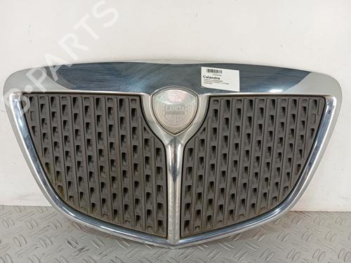 Used Grille Grille LANCIA YPSILON (843_) 1.3 D Multijet (843.AXF11, 843.AXF1A, 843.AXM11,... (75 hp) 34318719 34318719