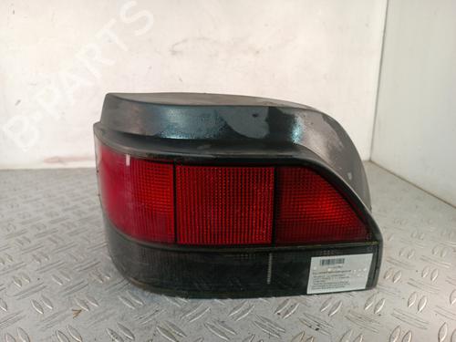 Farolim esquerdo Farolim esquerdo RENAULT CLIO I (B/C57_, 5/357_) 1.1 (46 hp) 34318457 34318457