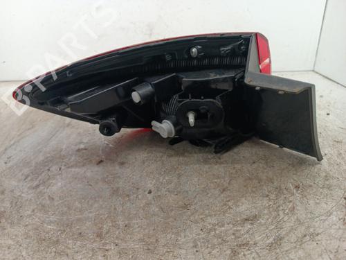 right-taillight-renault-clio-v-b7_-2019-37738686 main image