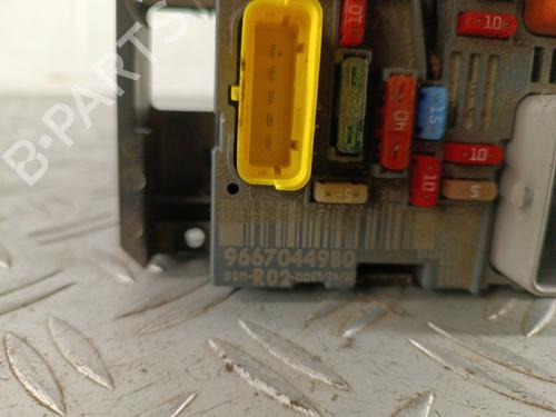 Used Fuse box Fuse box CITROËN C5 III (RD_) 1.6 HDi 110 (RD9HZC) (109 hp) 34316767 34316767