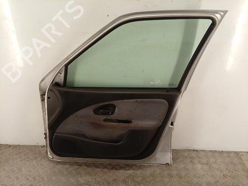 Used Right front door Right front door CITROËN SAXO (S0, S1) 1.4 VTS (75 hp) 40188468 40188468