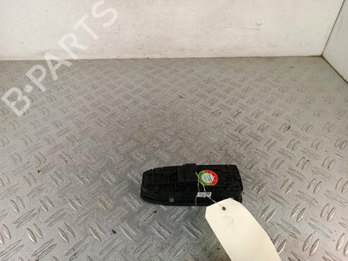 Used Left front window switch Left front window switch RENAULT CLIO V (B7_) 1.0 TCe 100 (B7MT) (101 hp) 34319098 34319098
