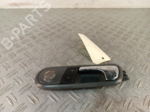 Venstre fortil invendig håndtag Venstre fortil invendig håndtag SEAT CORDOBA (6L2) 1.4 TDI (70 hp) 34318328 34318328