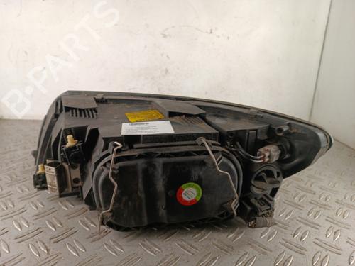 Used Right headlight Right headlight VOLVO V50 (545) 2.0 D (136 hp) 35934449 35934449