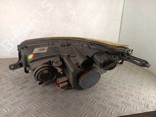 Used Right headlight Right headlight CITROËN C5 II (RC_) 1.8 16V (125 hp) 34313335 34313335