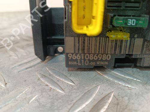 Used Fuse box Fuse box PEUGEOT 207 (WA_, WC_) 1.4 HDi (68 hp) 35765303 35765303