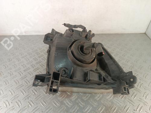 Used Right headlight Right headlight NISSAN X-TRAIL I (T30) 2.2 dCi 4x4 (136 hp) 35934505 35934505