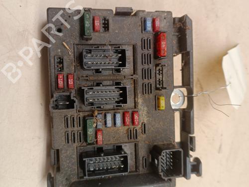 Used Fuse box Fuse box 34314232 34314232