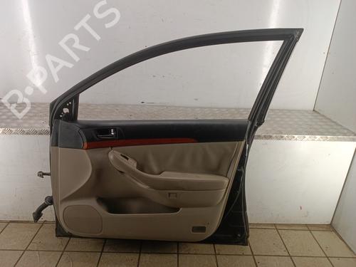 Used Right front door Right front door TOYOTA AVENSIS Estate (_T25_) [2003-2008] 34317219 34317219