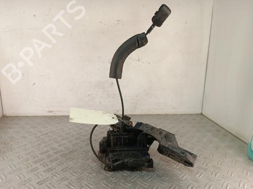 front-right-lock-renault-megane-iii-hatchback-bz01_-b3_-2008-34318075 main image