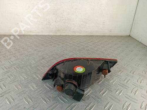 farolim-direito-para-choques-traseiro-jeep-compass-mp-m6-mv-m7-2016-39079218 main image