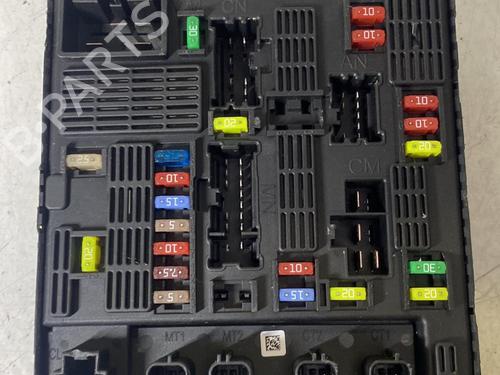 Used Fuse box Fuse box RENAULT SCÉNIC III (JZ0/1_) 1.5 dCi (110 hp) 34305619 34305619