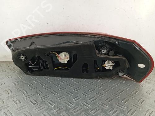left-taillight-citroen-c4-picasso-ii-2013-38030591 main image