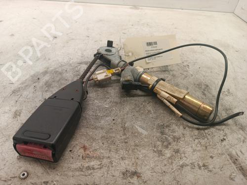 Engate do cinto Engate do cinto RENAULT CLIO II (BB_, CB_) 1.6 16V (BB01, BB0H, BB0T, BB14, BB1D, BB1R, BB2KL, BB3G... (107 hp) 34310035 34310035