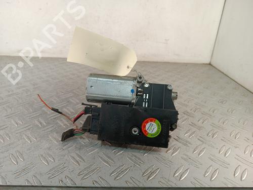 Used Rear wiper motor Rear wiper motor RENAULT ESPACE III (JE0_) 2.2 dCi (JE0K) (130 hp) 34319117 34319117