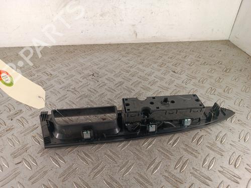 Venstre Foran elrute bryter Venstre Foran elrute bryter FORD MONDEO V Hatchback (CE) [2014-2026] 34311789 34311789