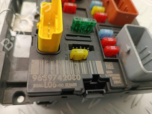 Used Fuse box Fuse box PEUGEOT 307 SW (3H) [2002-2009] 34309916 34309916