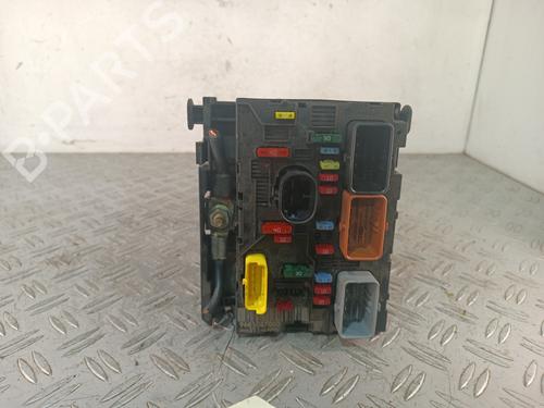 Used Fuse box Fuse box PEUGEOT 307 (3A/C) 1.6 HDi (90 hp) 34317567 34317567