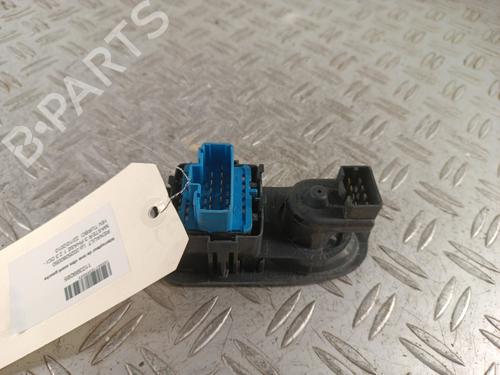 Used Left front window switch Left front window switch RENAULT MASTER III Van (FV) 2.3 dCi 100 FWD (FV0A, FV0B, FV0G, FV0K, FV0H) (101 hp) 34313601 34313601