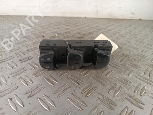 Used Left front window switch Left front window switch NISSAN JUKE (F15) 1.2 DIG-T (115 hp) 34314565 34314565
