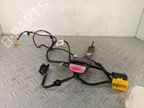 Sikkerhetsbelte-spenne Sikkerhetsbelte-spenne RENAULT SCÉNIC III (JZ0/1_) 1.9 dCi (JZ0J, JZ1J, JZ1K, JZ1S) (131 hp) 34318059 34318059